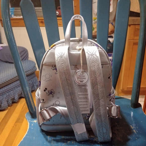 Loungefly Backpack - Picture 4 of 4